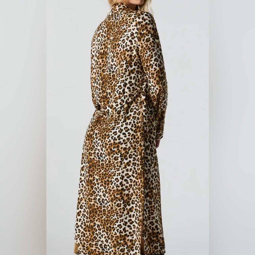 Leopard Print Long Cardigan
Size L